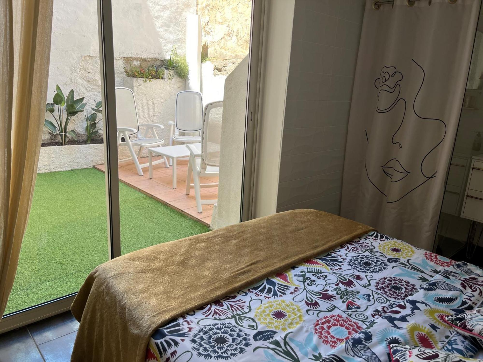 Appartement Atypique Cosy Entre Terre & Mer Marseille Exterior photo